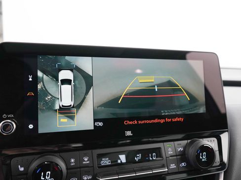 Used 2024 Toyota Grand Highlander AWD Hybrid image 33