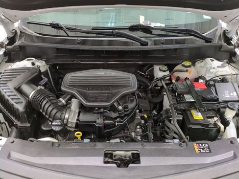 Used 2023 Cadillac XT6 Premium Luxury image 8