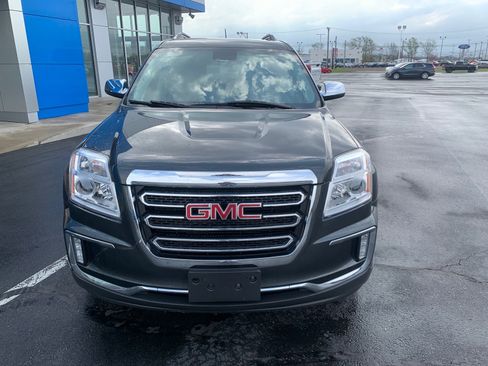 Used 2017 GMC Terrain SLT w/ Open Road Package image 2
