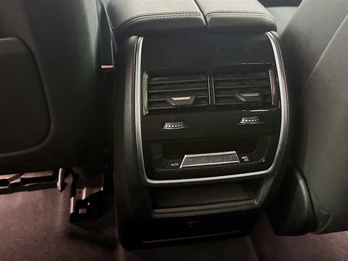 Used 2019 BMW X5 xDrive40i w/ Executive Package AWD/4WD image 30