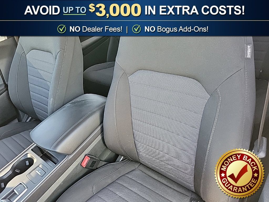 Used 2024 Ford Edge SE w/ Black Appearance Package AWD/4WD image 17