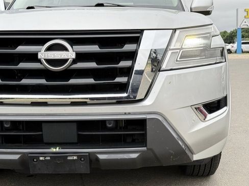 Used 2021 Nissan Armada SV AWD/4WD image 5