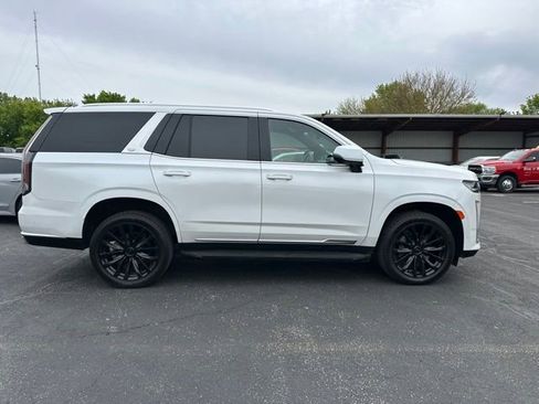 Used 2021 Cadillac Escalade Premium Luxury AWD/4WD image 7