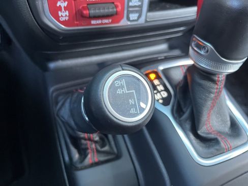 Used 2022 Jeep Gladiator Rubicon w/ LED Lighting Group image 42