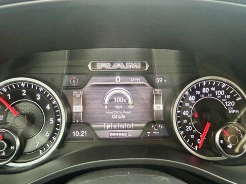 Used 2019 RAM 1500 Big Horn AWD/4WD image 18