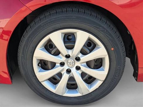 Used 2020 Toyota Corolla LE image 10