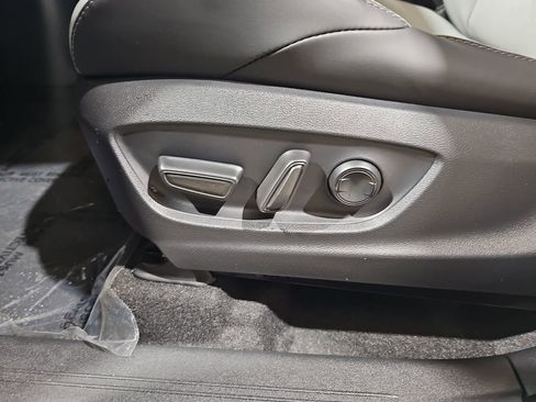 New 2026 Subaru Solterra Premium image 30