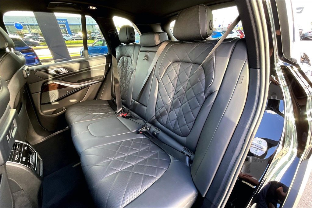 Used 2023 BMW X5 xDrive45e AWD/4WD image 36