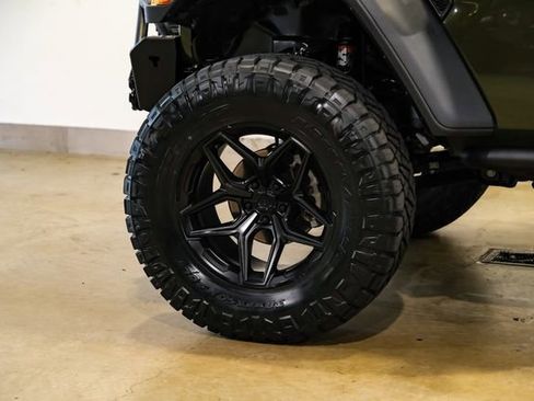 Used 2023 Jeep Gladiator Mojave w/ LED Lighting Group image 8