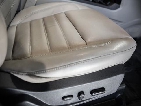 Used 2018 Ford Escape Titanium w/ Ford Safe & Smart Package image 35