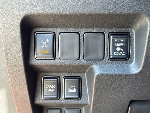 New 2025 Nissan Frontier PRO-4X w/ Pro Convenience Package image 16