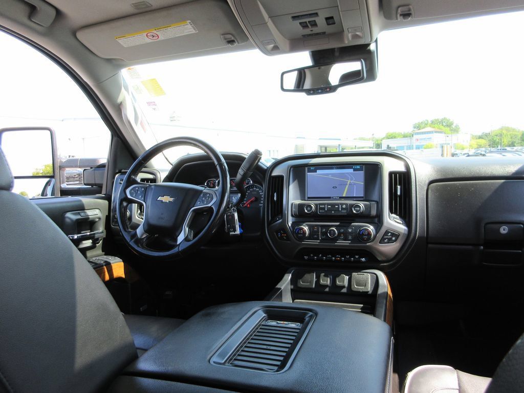 Used 2019 Chevrolet Silverado 2500 High Country w/ Duramax Plus Package AWD/4WD image 29
