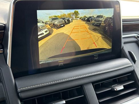 Used 2023 Chevrolet Suburban Premier image 26