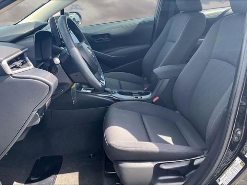 Used 2023 Toyota Corolla LE image 21
