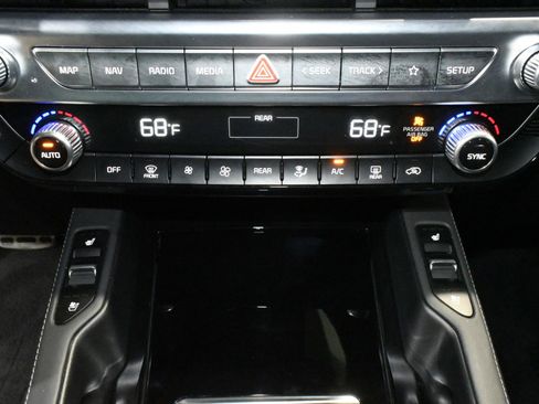 Used 2022 Kia Telluride SX w/ SX Prestige Package image 36