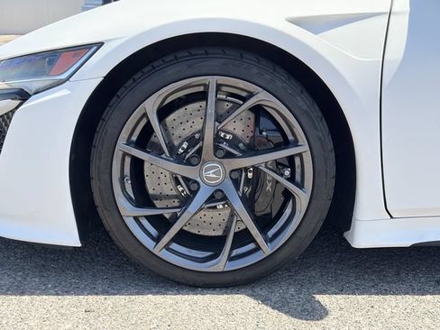 Used 2017 Acura NSX AWD/4WD image 32