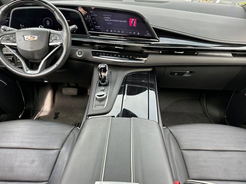 Certified 2024 Cadillac Escalade Sport w/ LPO, ONYX Package image 15