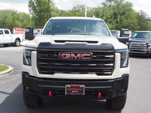 Used 2026 GMC Sierra 2500 AT4X AWD/4WD image 2