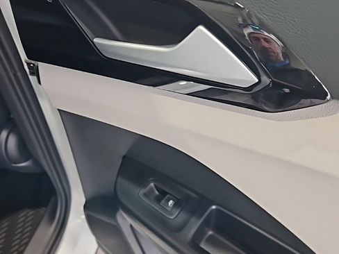 New 2026 Volkswagen Taos S image 16