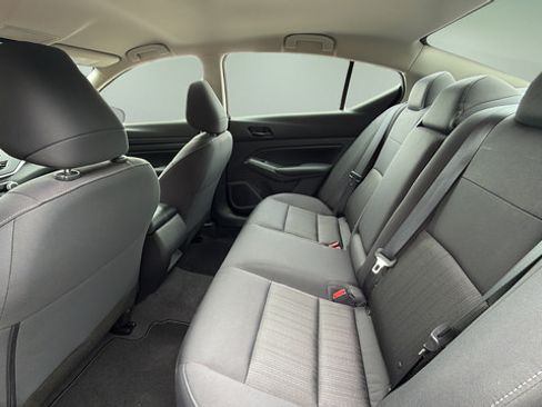 Certified 2025 Nissan Altima 2.5 S FWD image 10