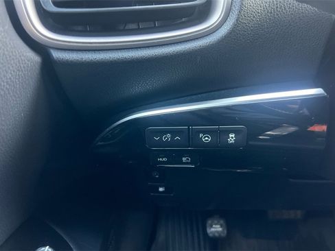 Certified 2021 Toyota Prius Prime Limited w/ Carpet Mat Package (TMS) image 31