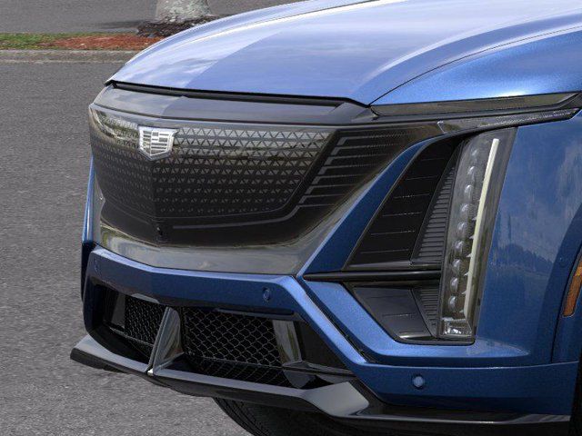 New 2026 Cadillac Lyriq V w/ LPO, Floor Liner Package AWD/4WD image 13
