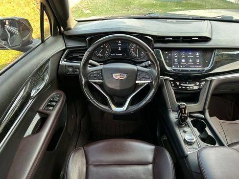 Used 2020 Cadillac XT6 Premium Luxury image 20