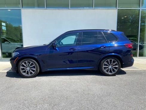 Used 2021 BMW X5 M50i w/ Executive Package AWD/4WD image 2