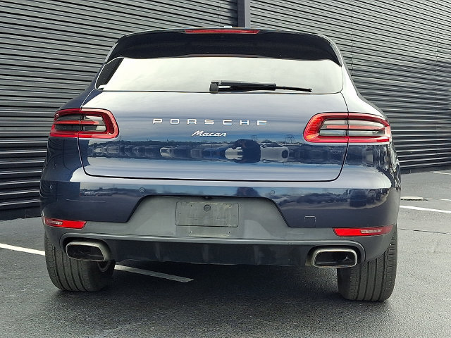 Certified 2018 Porsche Macan AWD/4WD image 6
