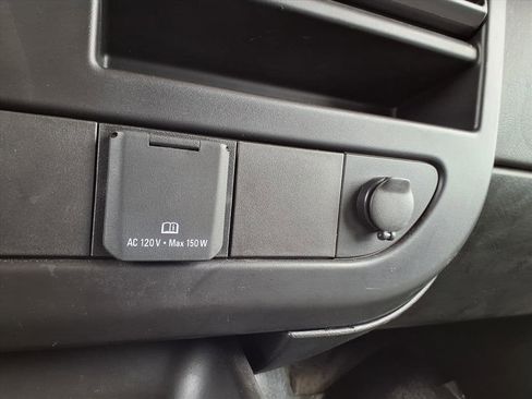 Used 2024 Chevrolet Express 3500 LS w/ Chrome Appearance Package image 8