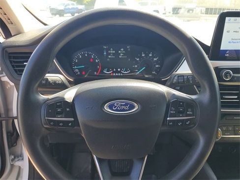 Used 2020 Ford Escape SE image 27