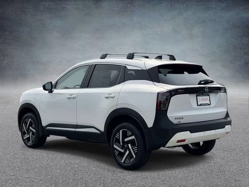 New 2026 Nissan Kicks SV w/ Cold Weather Package FWD image 4