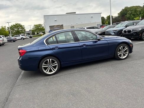 Used 2018 BMW 330i xDrive Sedan w/ Convenience Package AWD/4WD image 6