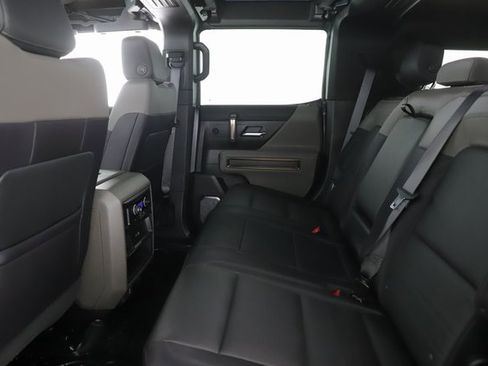 Used 2024 GMC Hummer EV 3X image 28