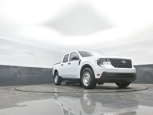New 2026 Ford Maverick XL AWD/4WD image 23