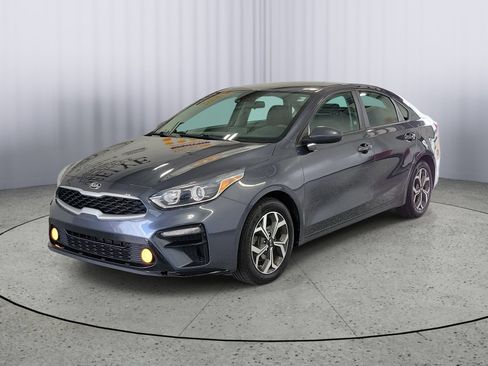 Used 2020 Kia Forte LXS FWD image 4
