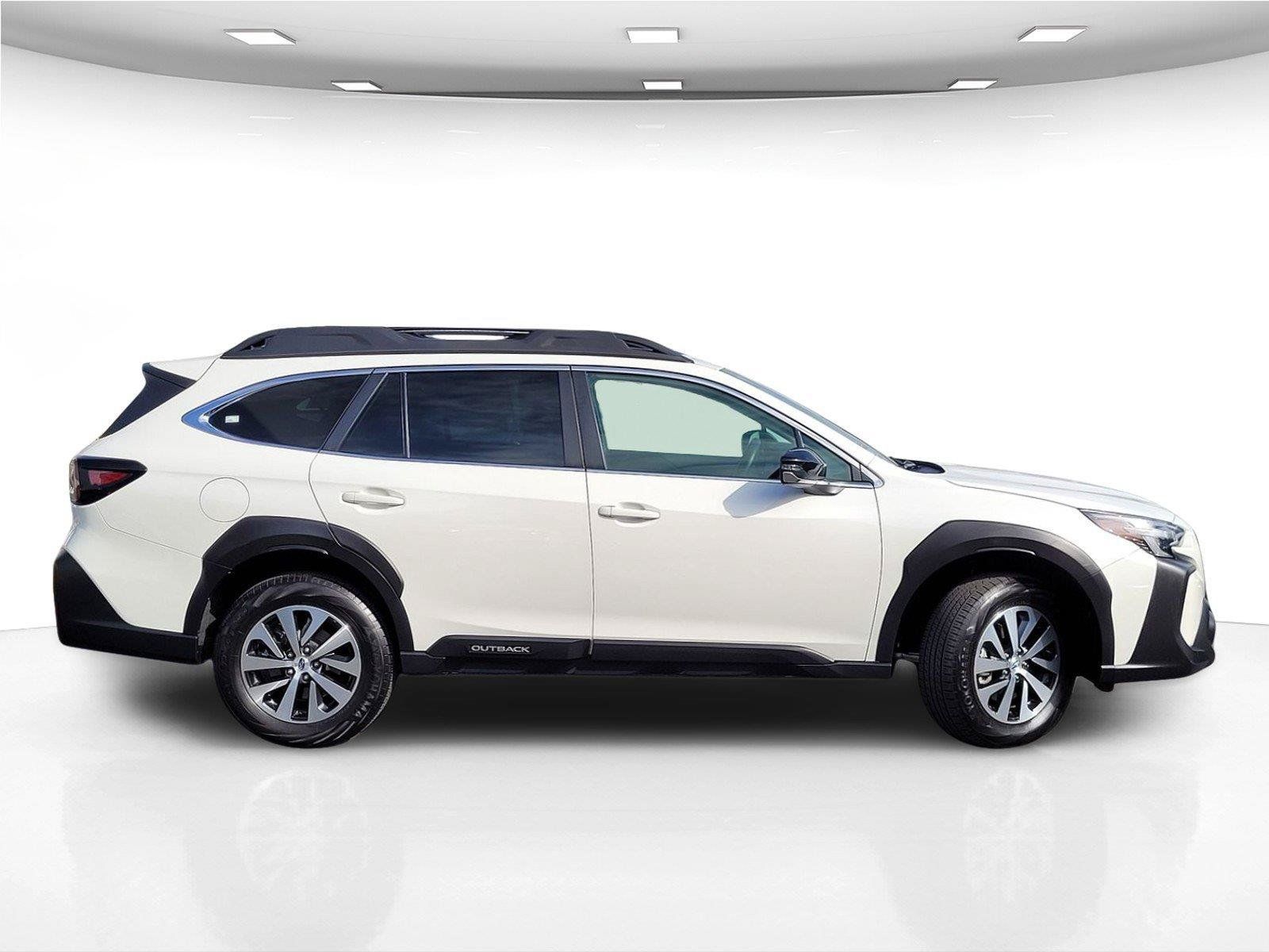 Used 2024 Subaru Outback Premium AWD/4WD image 5