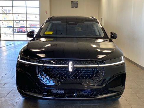 New 2026 Lincoln Nautilus Reserve w/ Jet Appearance Package image 3