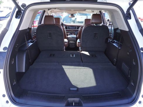 Used 2020 Buick Enclave Avenir w/ Avenir Technology Package image 8