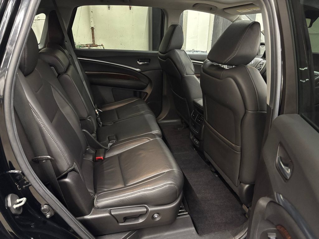 Used 2020 Acura MDX SH-AWD image 17