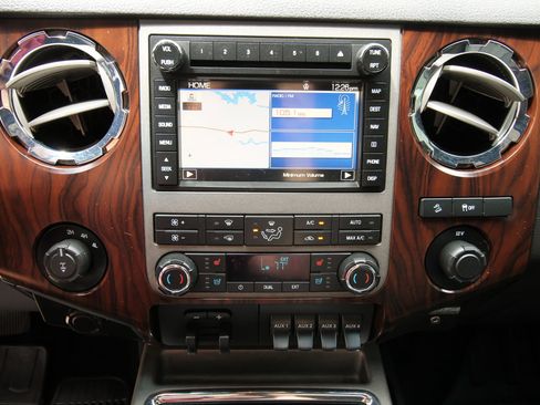 Used 2012 Ford F250 Lariat w/ Lariat Ultimate Pkg image 30