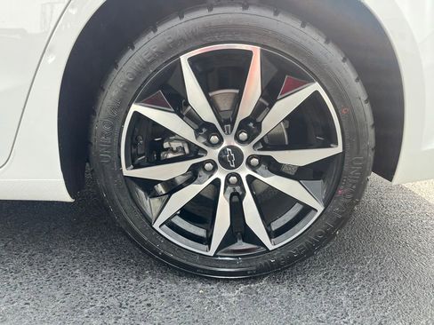 Used 2024 Chevrolet Malibu RS image 29