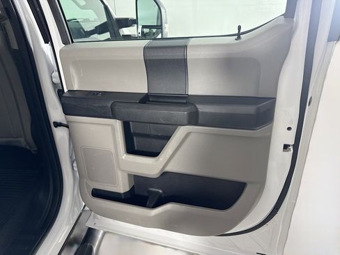 Used 2020 Ford F250 XL w/ Power Equipment Group image 27