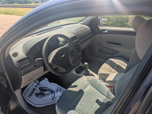 Used 2009 Chevrolet Cobalt LT image 3