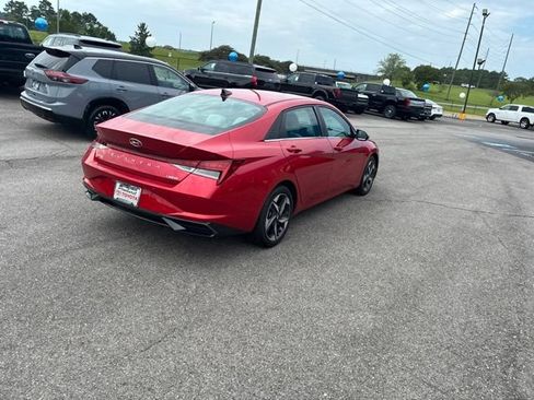Used 2023 Hyundai Elantra Limited FWD image 40