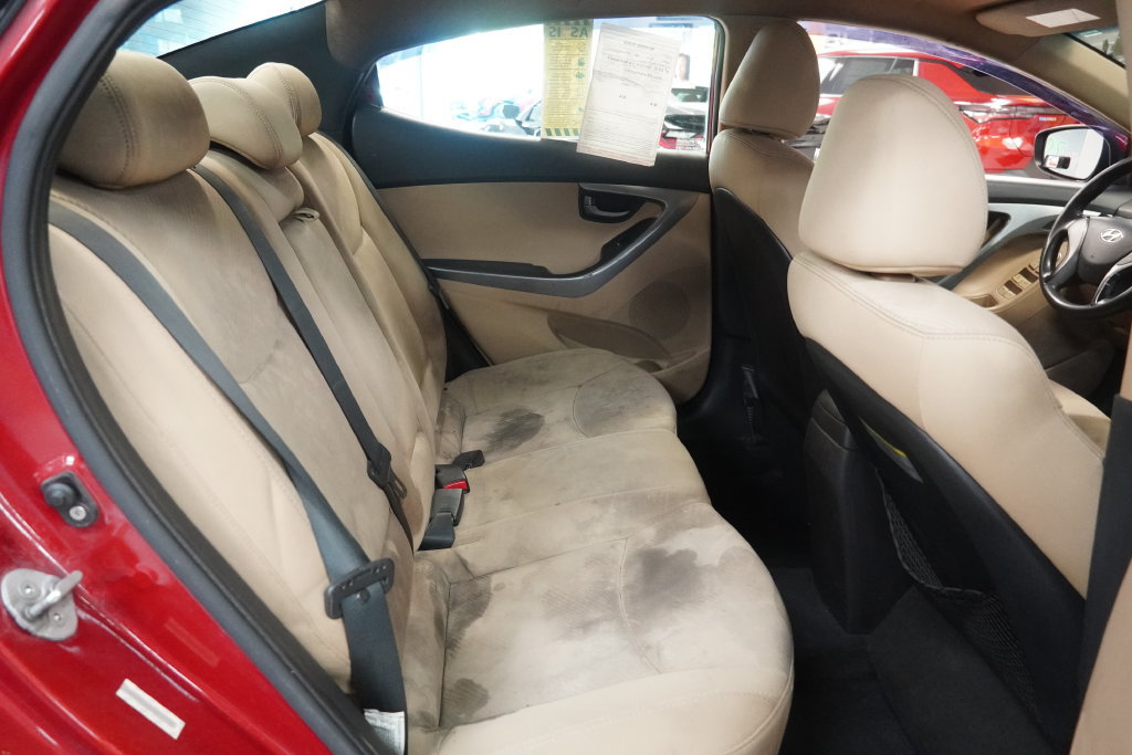 Used 2013 Hyundai Elantra GLS FWD image 29