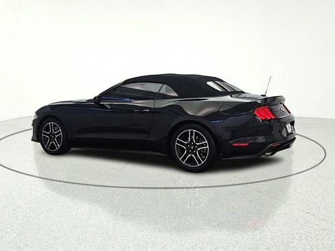 Used 2020 Ford Mustang Premium RWD image 5