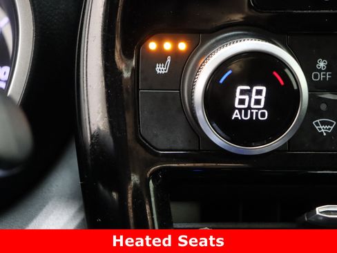 Used 2020 Toyota Highlander XLE image 22