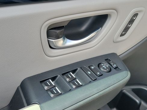 Certified 2024 Honda Pilot EX-L image 19