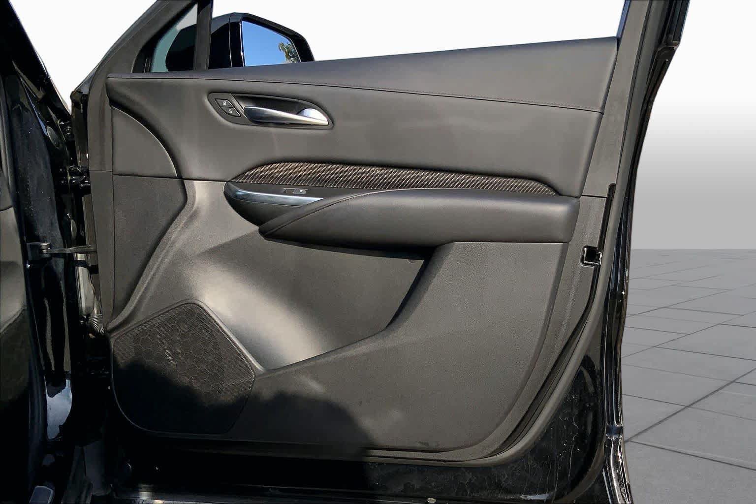 Used 2023 Cadillac XT4 Sport FWD image 22